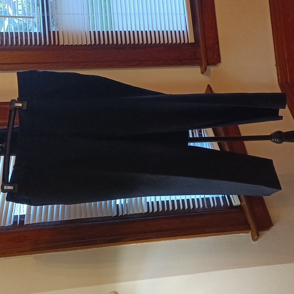 Dress pants with pockets